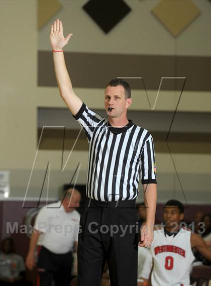 Thumbnail 1 in Westchester vs. St. Edward (MaxPreps Holiday Classic) photogallery.