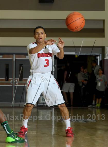 Thumbnail 3 in Westchester vs. St. Edward (MaxPreps Holiday Classic) photogallery.