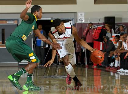 Thumbnail 3 in Westchester vs. St. Edward (MaxPreps Holiday Classic) photogallery.