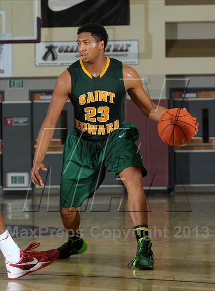Thumbnail 2 in Westchester vs. St. Edward (MaxPreps Holiday Classic) photogallery.