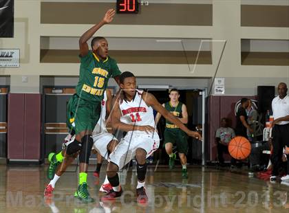 Thumbnail 1 in Westchester vs. St. Edward (MaxPreps Holiday Classic) photogallery.