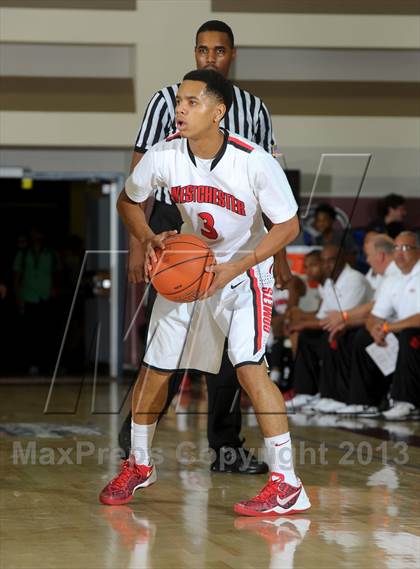 Thumbnail 2 in Westchester vs. St. Edward (MaxPreps Holiday Classic) photogallery.