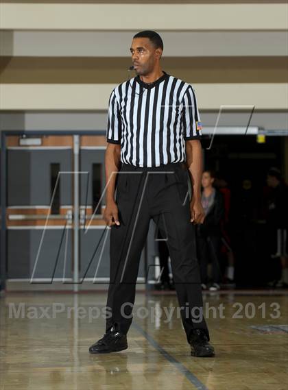 Thumbnail 1 in Westchester vs. St. Edward (MaxPreps Holiday Classic) photogallery.