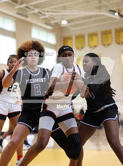 Thumbnail 2 in Salesian College Preparatory vs. Piedmont (MLK Classic) photogallery.