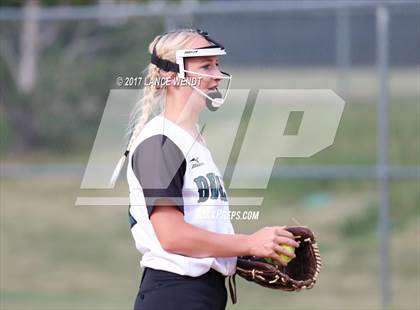 Thumbnail 1 in Mullen @ D'Evelyn photogallery.