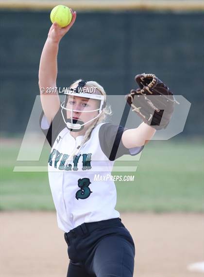 Thumbnail 1 in Mullen @ D'Evelyn photogallery.