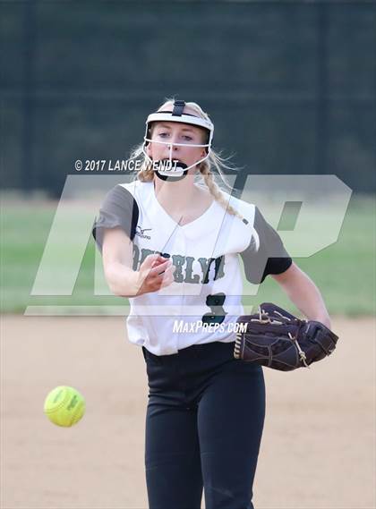 Thumbnail 1 in Mullen @ D'Evelyn photogallery.