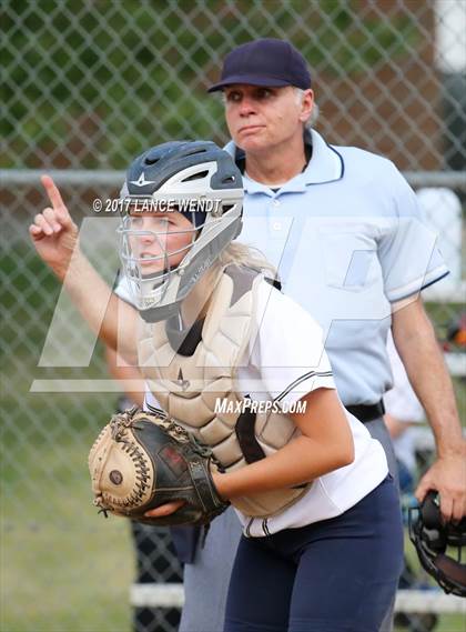 Thumbnail 1 in Mullen @ D'Evelyn photogallery.