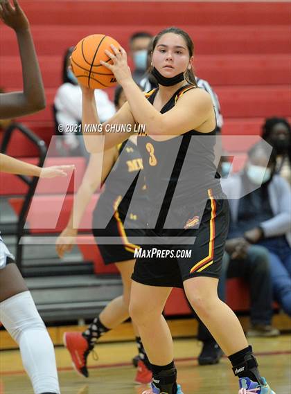Thumbnail 2 in Mission Viejo vs. Northwood (North South Tournament) photogallery.