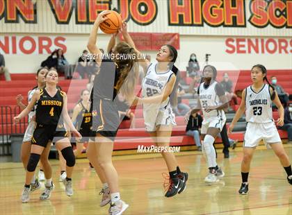 Thumbnail 2 in Mission Viejo vs. Northwood (North South Tournament) photogallery.
