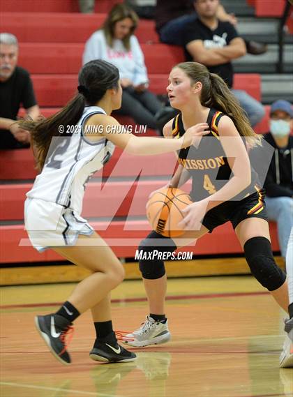 Thumbnail 3 in Mission Viejo vs. Northwood (North South Tournament) photogallery.