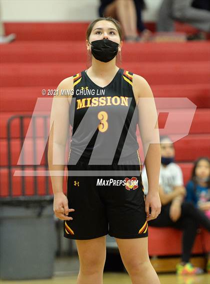 Thumbnail 1 in Mission Viejo vs. Northwood (North South Tournament) photogallery.