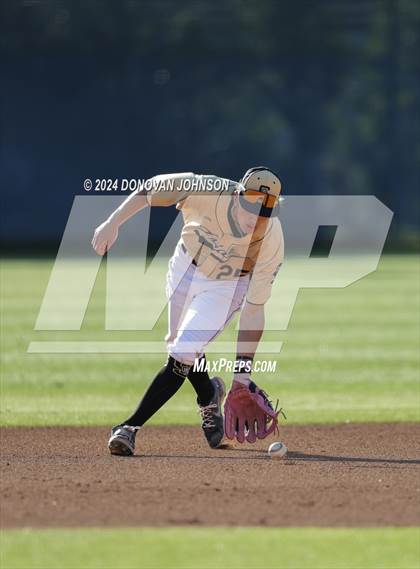 Thumbnail 3 in La Serna @ Servite photogallery.