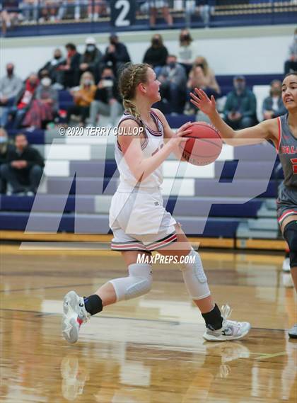 Thumbnail 1 in Skyridge vs. Springville (Cougar Winter Classic) photogallery.