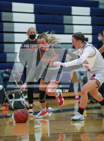 Thumbnail 2 in Skyridge vs. Springville (Cougar Winter Classic) photogallery.