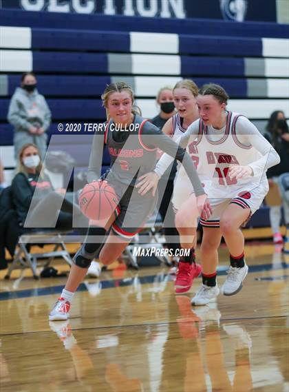 Thumbnail 3 in Skyridge vs. Springville (Cougar Winter Classic) photogallery.
