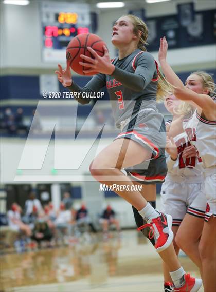 Thumbnail 3 in Skyridge vs. Springville (Cougar Winter Classic) photogallery.