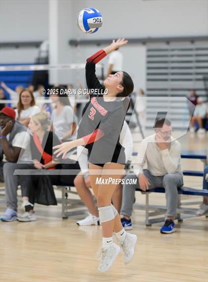 Thumbnail 1 in Orangewood Christian vs Highland (Nike Tournament of Champions – Southwest) photogallery.