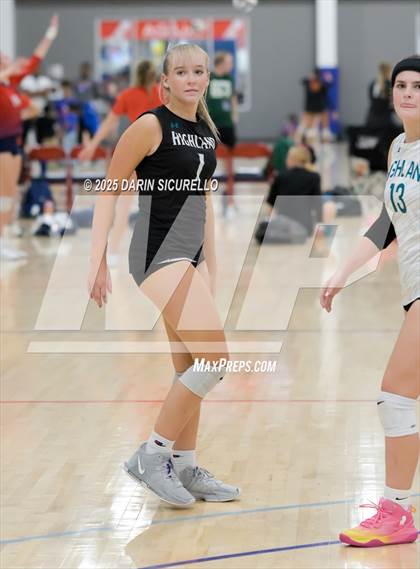 Thumbnail 2 in Orangewood Christian vs Highland (Nike Tournament of Champions – Southwest) photogallery.
