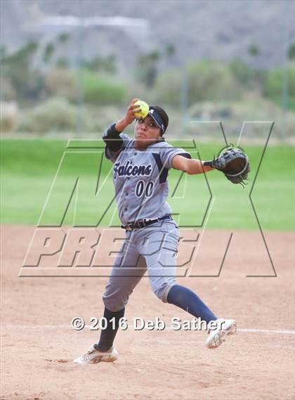 Thumbnail 1 in Apple Valley vs Aquinas photogallery.