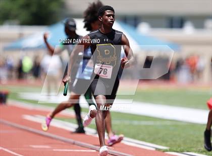 Thumbnail 1 in VHSL State Championships 5&6 (4 x 800) photogallery.