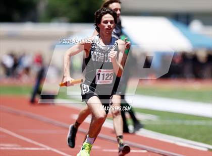 Thumbnail 1 in VHSL State Championships 5&6 (4 x 800) photogallery.