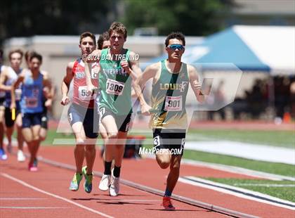Thumbnail 3 in VHSL State Championships 5&6 (4 x 800) photogallery.