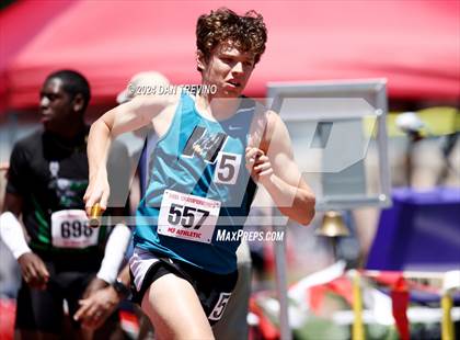 Thumbnail 2 in VHSL State Championships 5&6 (4 x 800) photogallery.