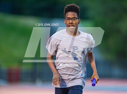Thumbnail 2 in 2018 Loucks Games (Men's 4x400 Relay Frosh/Soph) photogallery.