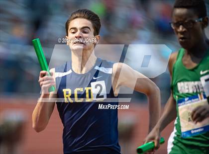 Thumbnail 1 in 2018 Loucks Games (Men's 4x400 Relay Frosh/Soph) photogallery.