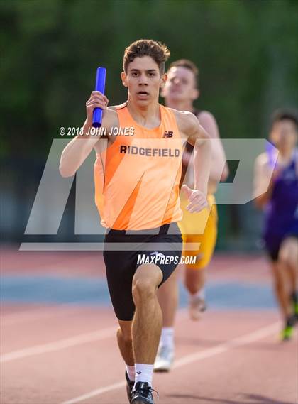 Thumbnail 1 in 2018 Loucks Games (Men's 4x400 Relay Frosh/Soph) photogallery.