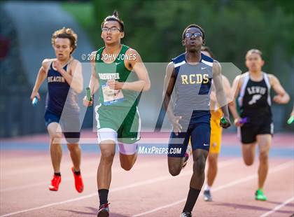 Thumbnail 2 in 2018 Loucks Games (Men's 4x400 Relay Frosh/Soph) photogallery.