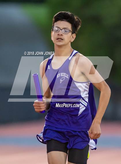 Thumbnail 3 in 2018 Loucks Games (Men's 4x400 Relay Frosh/Soph) photogallery.