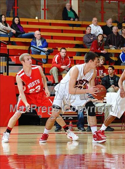 Thumbnail 2 in North vs. Blue Valley West photogallery.
