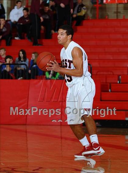 Thumbnail 2 in North vs. Blue Valley West photogallery.