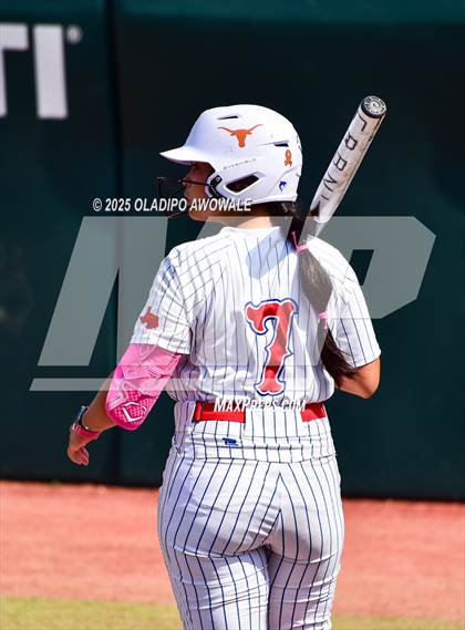 Thumbnail 1 in Lexington @ Coahoma (UIL Softball 3A Div 2 Final) photogallery.