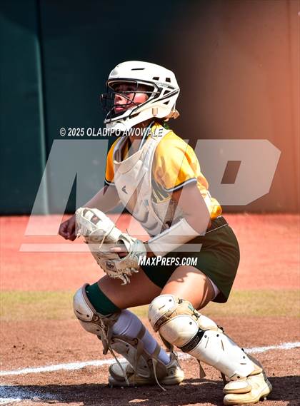 Thumbnail 1 in Lexington @ Coahoma (UIL Softball 3A Div 2 Final) photogallery.