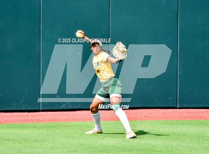 Thumbnail 3 in Lexington @ Coahoma (UIL Softball 3A Div 2 Final) photogallery.