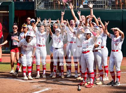 Thumbnail 1 in Lexington @ Coahoma (UIL Softball 3A Div 2 Final) photogallery.