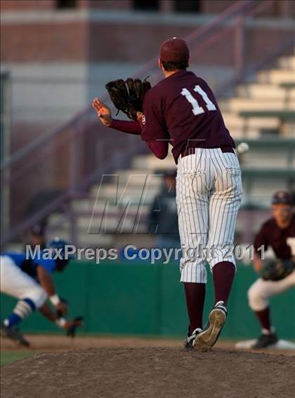 Thumbnail 2 in Torrance vs. Bishop Amat (CIF SS D4 Semifinal)  photogallery.