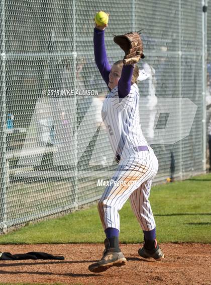 Thumbnail 3 in Grundy County vs Lookout Valley photogallery.