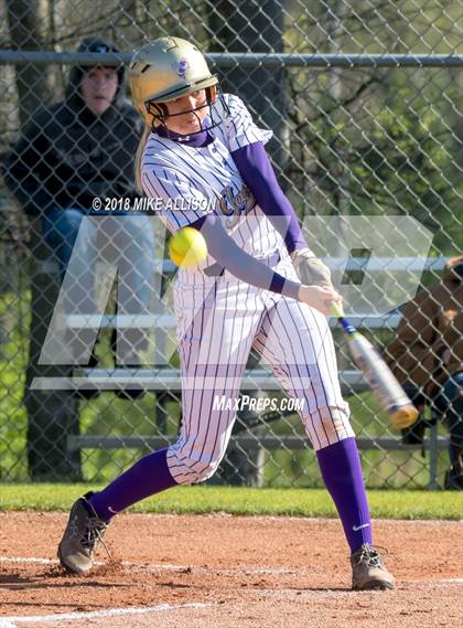 Thumbnail 2 in Grundy County vs Lookout Valley photogallery.