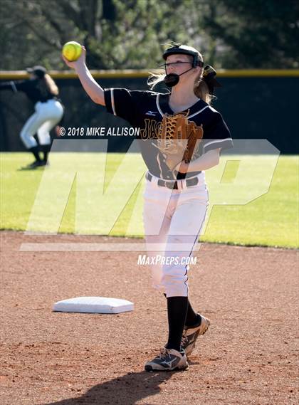 Thumbnail 1 in Grundy County vs Lookout Valley photogallery.