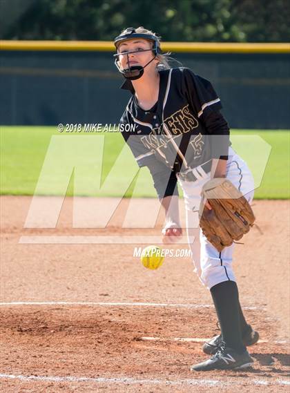 Thumbnail 3 in Grundy County vs Lookout Valley photogallery.