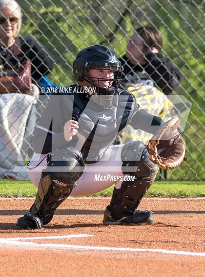 Thumbnail 2 in Grundy County vs Lookout Valley photogallery.