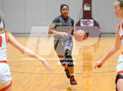Thumbnail 3 in McGill-Toolen vs Lafayette Christian Academy (Allstate Sugar Bowl National Prep Classic) photogallery.