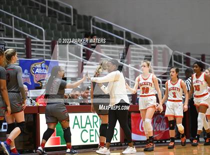 Thumbnail 2 in McGill-Toolen vs Lafayette Christian Academy (Allstate Sugar Bowl National Prep Classic) photogallery.