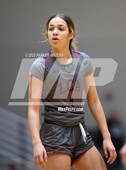 Thumbnail 3 in McGill-Toolen vs Lafayette Christian Academy (Allstate Sugar Bowl National Prep Classic) photogallery.