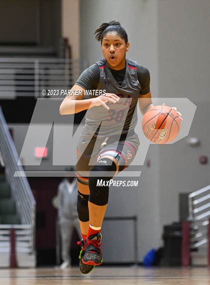 Thumbnail 2 in McGill-Toolen vs Lafayette Christian Academy (Allstate Sugar Bowl National Prep Classic) photogallery.
