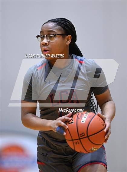 Thumbnail 3 in McGill-Toolen vs Lafayette Christian Academy (Allstate Sugar Bowl National Prep Classic) photogallery.